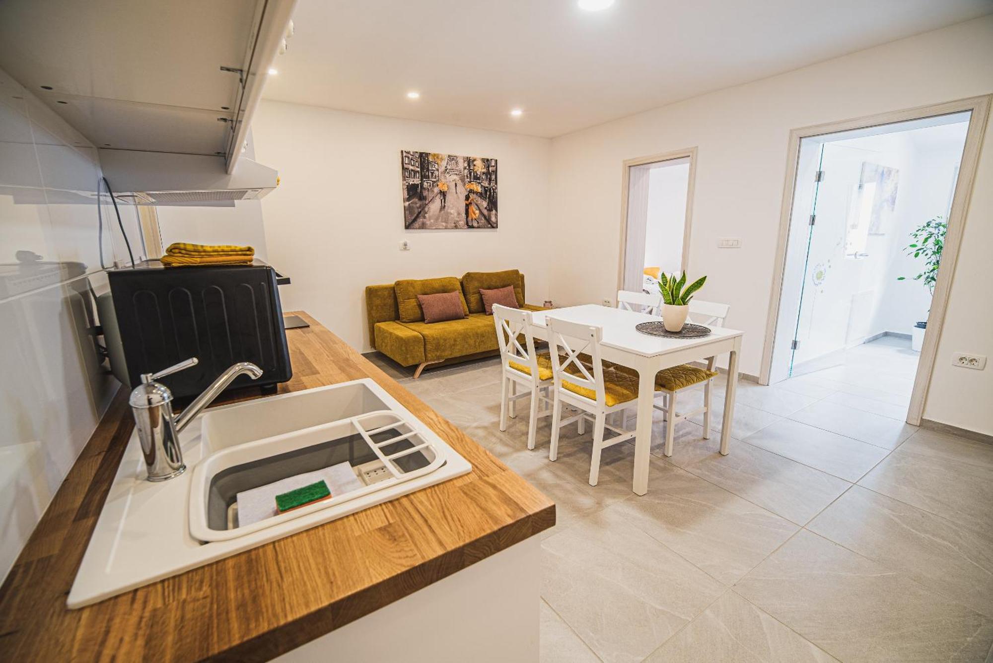 Gotar Apartment With Garden Kobarid Exteriér fotografie