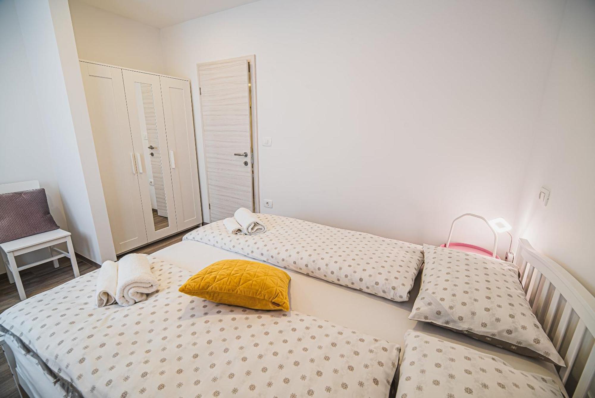 Gotar Apartment With Garden Kobarid Exteriér fotografie