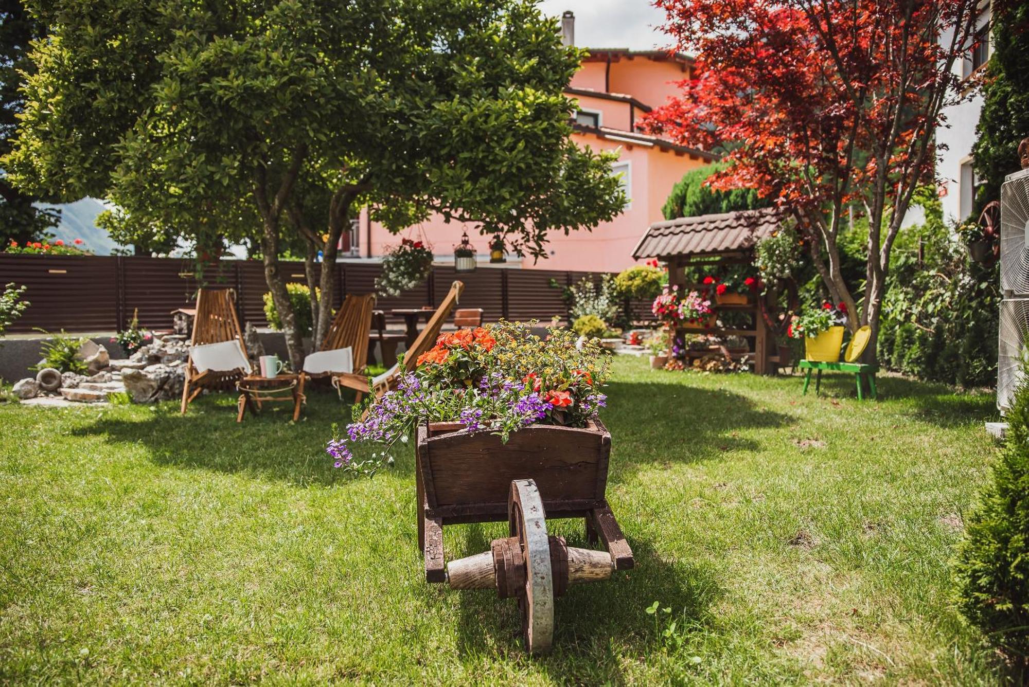 Gotar Apartment With Garden Kobarid Exteriér fotografie